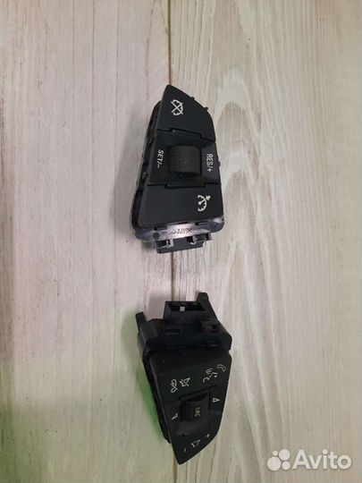 Блок кнопок руля Opel Insignia