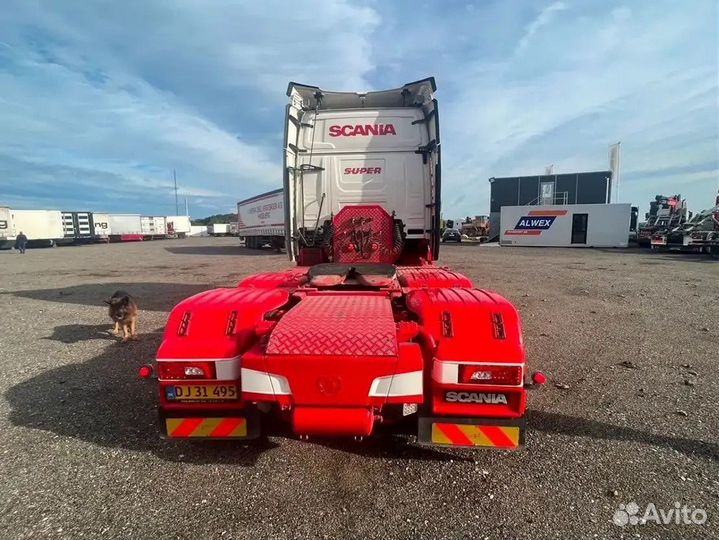 Pазбираем грузовик Scania 6 series с 2016