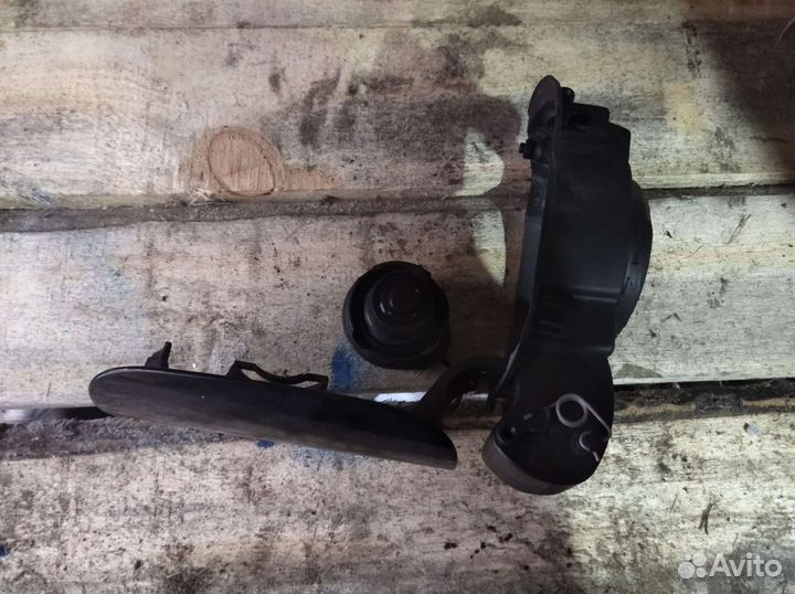 Лючок бензобака Audi A6 C6