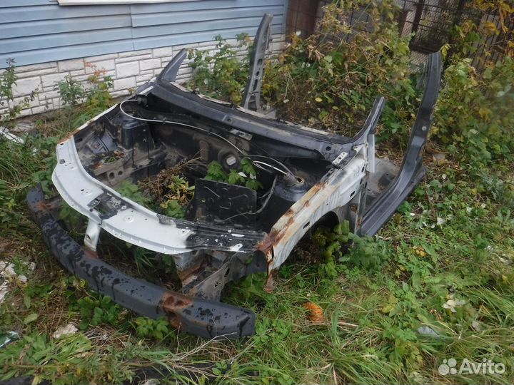 Телевизор (передок кузова) Renault Logan 2008