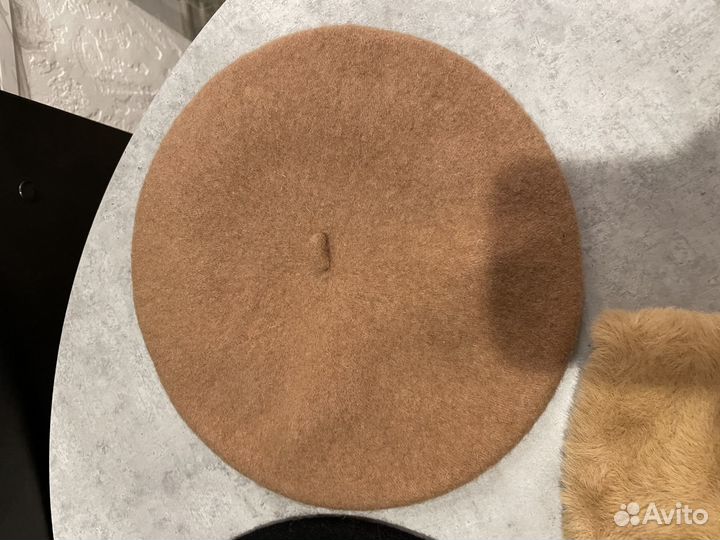 Шерстяные береты и повязки на голову