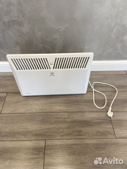 Обогреватель электрический конвектор