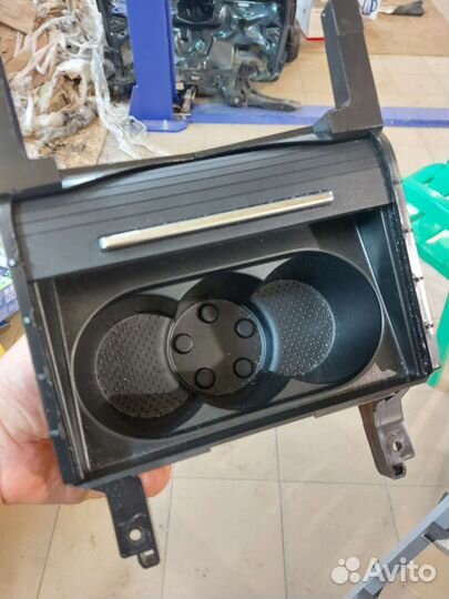 Подстаканник Skoda Superb 3