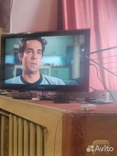 Телевизор samsung