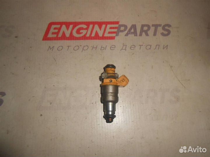 Форсунка топливная Mercedes-Benz E-Class W124(93