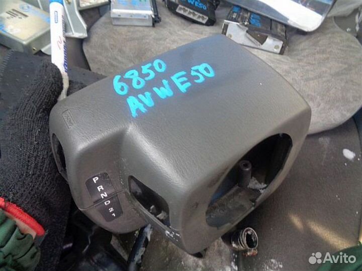 Кожух рулевой колонки Nissan Elgrand avwe50 1998