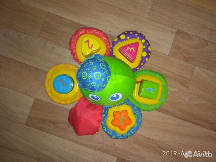 Развивающая игрушка