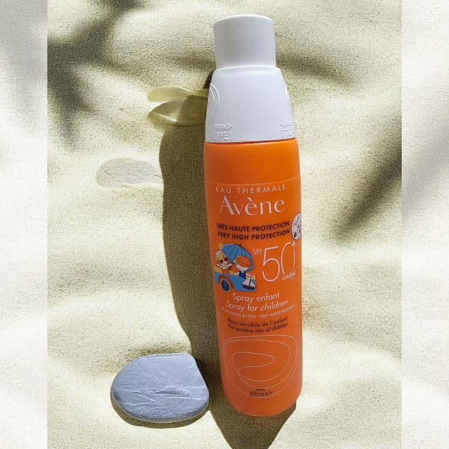 Детский солнцезащитный спрей Avene SPF 50+