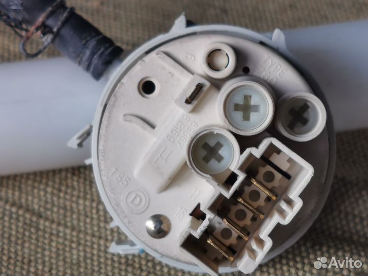 Для стиральной машины с верт. загрузкой Indesit