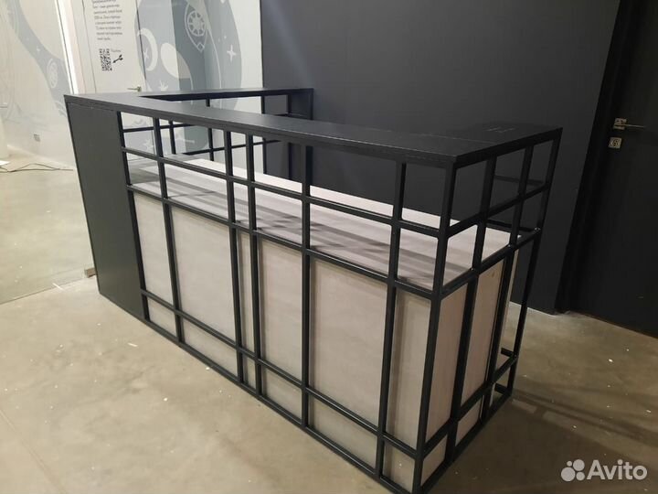 Стойка Ресепшн Металл