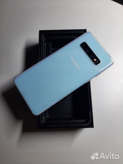 Samsung Galaxy S10, 8/128 ГБ