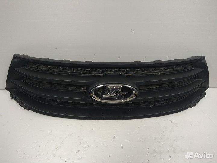 Решетка радиатора LADA X-RAY