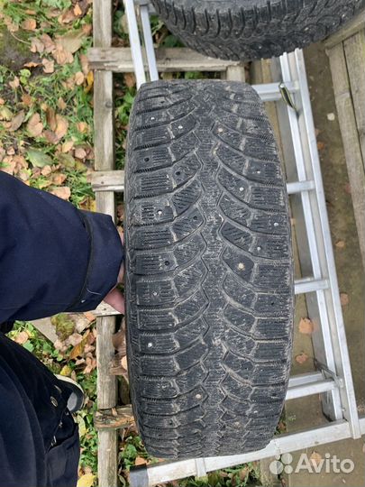 Bridgestone Blizzak Spike-01 185/65 R15