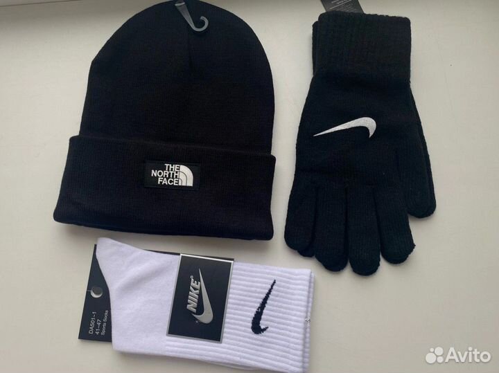 Зимний Комплект 3В1 Шапка TNF и перчатки nike