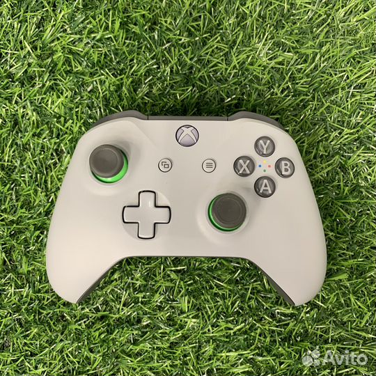 Геймпад Xbox One V3 Gray/Green Б/У