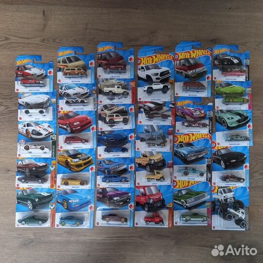 Hot Wheels разные