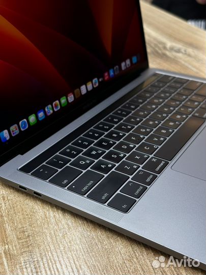 MacBook Pro 13