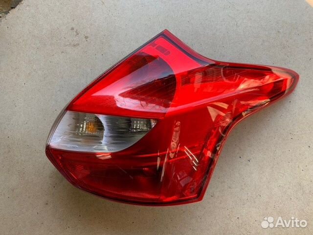Фонарь задний правый Ford Focus 3 хетчбэк 1.6 pnda