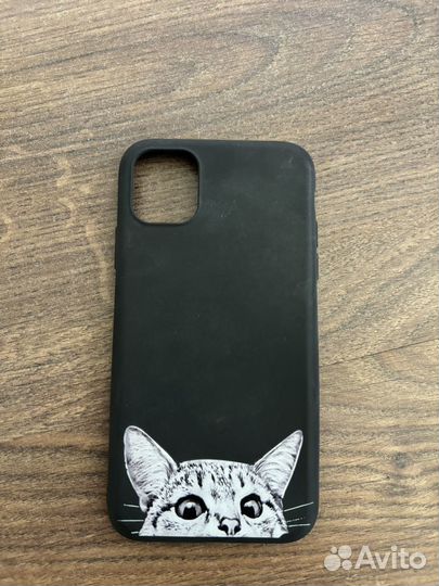 Чехол на iPhone 11