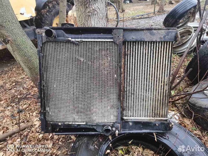 Радиатор на трактор кейс