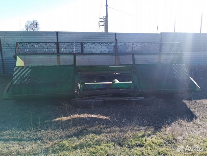 Жатка для уборки подсолнечника