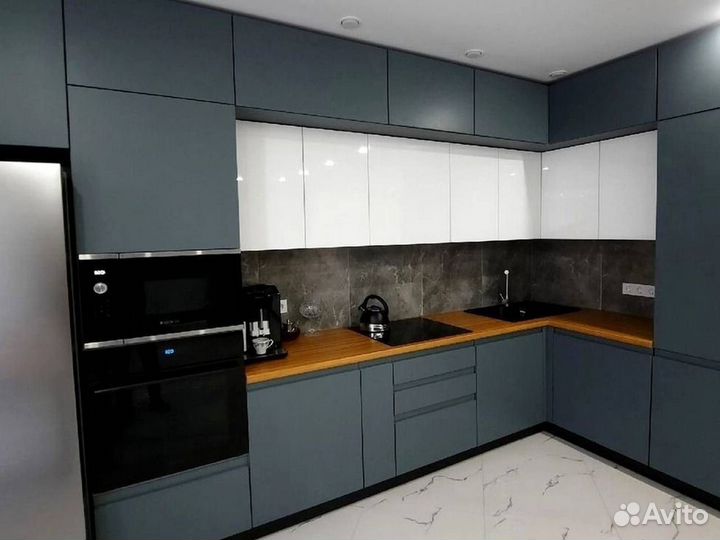 Кухонный гарнитур любой сложности