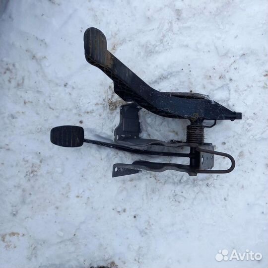 Педальный узел Renault Logan 1 2010 год