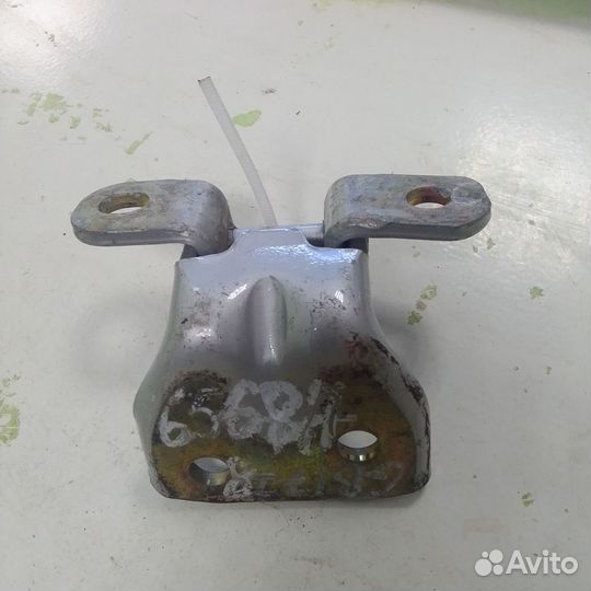 Петля двери верхняя Kia Sportage