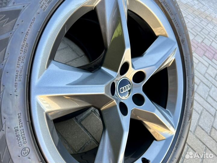 Колеса Audi Q7 SQ7 R19 новые оригинал зима