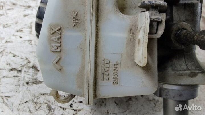 Главный тормозной цилиндр Opel Astra H 1.6 Z16XER