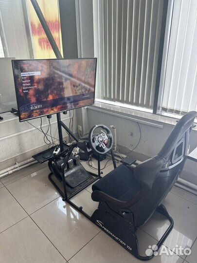 Кокпит для симрейсинга