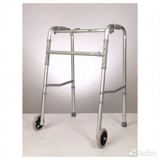 Ходунки медицинские на колесиках