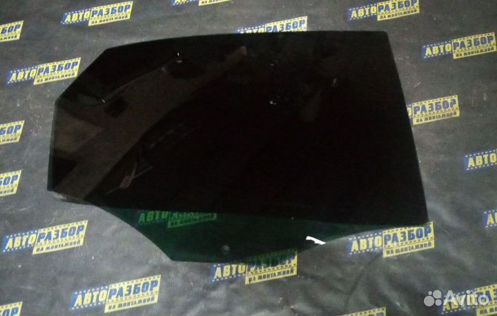 Стекло заднее правое Фольксваген Поло