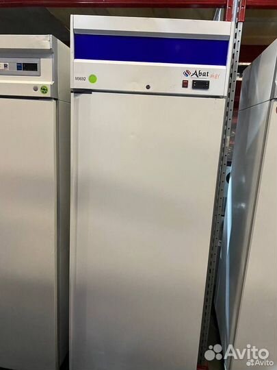 Шкаф холодильный 700л