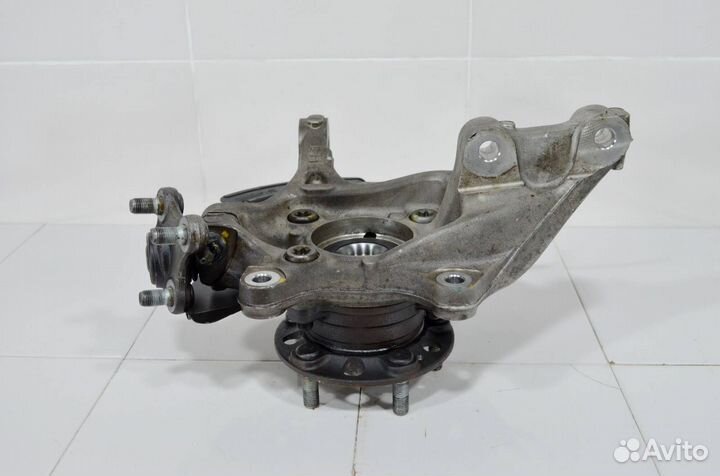 Кулак поворотный передний левый Hyundai Tucson NX4