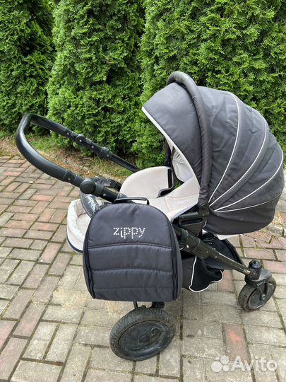 Коляска zippy