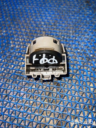 Контактная группа Ford Focus 1 седан ezda 2001