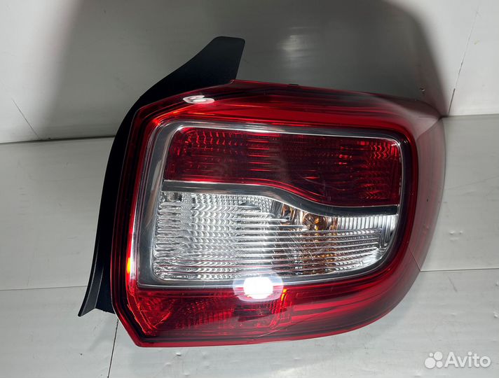 Фонарь задний правый Renault Logan 2 L8