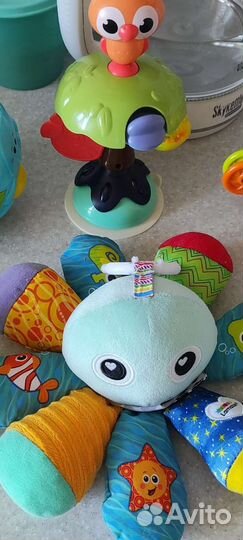 Развивающие игрушки для малышей пакетом