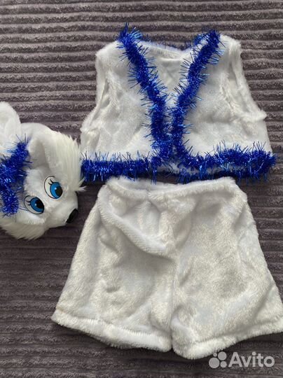 Новогодний костюм зайчика 104