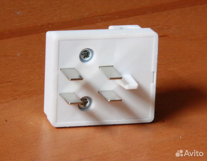 Вилка - адаптер телефонная