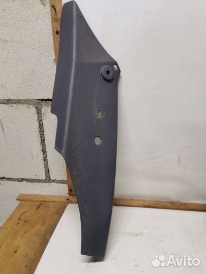 Обшивка салона задняя левая Renault Megane 1 BA