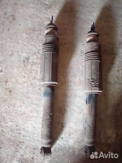 Задние стойки Fiat Albea