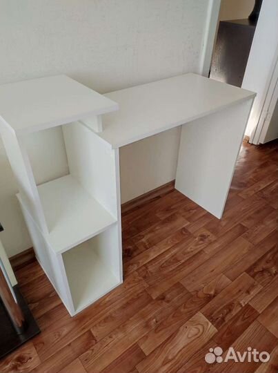Стол компьютерный (новый)