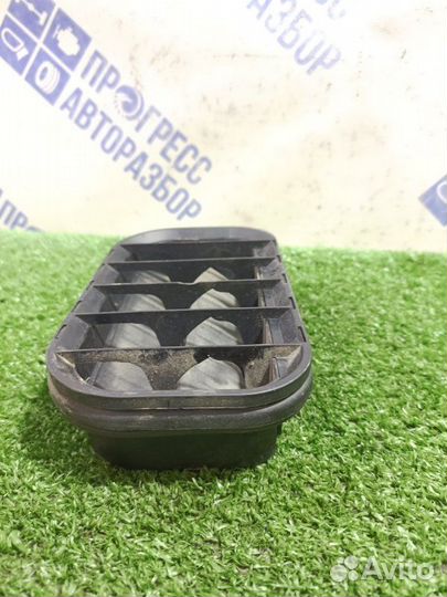 Воздушный клапан кузова задний правый Ford Mondeo