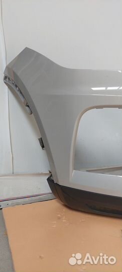 Бампер передний Jaguar E-Pace D180