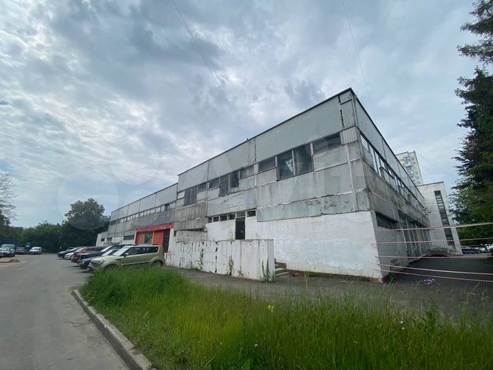 Помещения для сетевого магазина 4400 м²