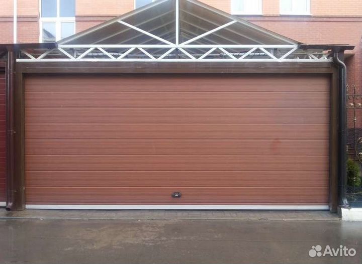 Секционные ворота