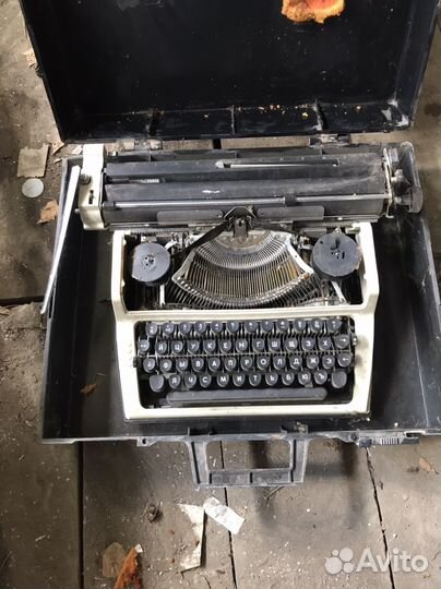 Раритетная печатная машинка пр-во ГДР