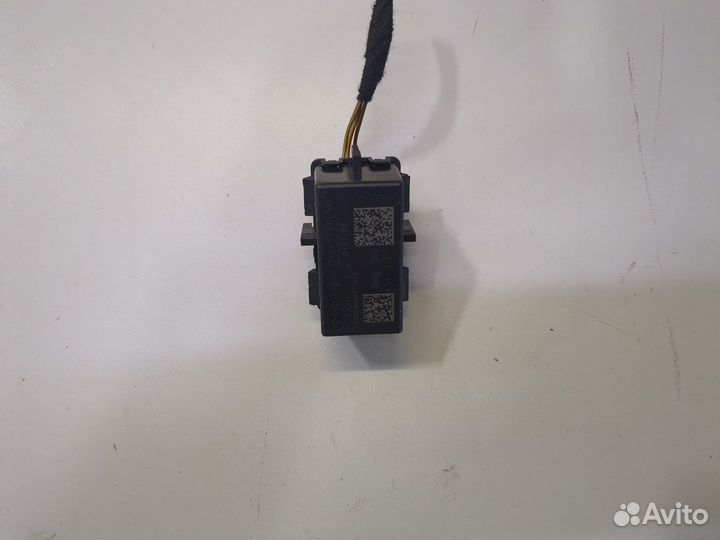 Блок управления иммобилайзера Audi A8 (D4), 2011